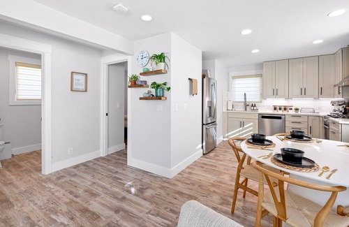 Birch Bay Cottage | Cozy and bright cottage by the bay