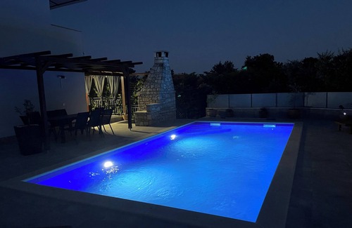 Radini Villa | Cozy and comfortable holiday house in Brtonigla for up to 8 people with pool