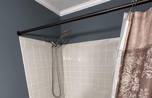 Harrisonburg House | Cozy and Convenient Home Near James Madison University