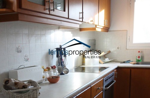 Korissia House | Cozy and cute house in the heart of Korissia only minutes away from the shops