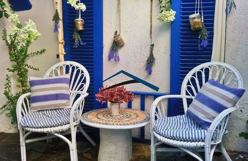 Korissia House | Cozy and cute house in the heart of Korissia only minutes away from the shops