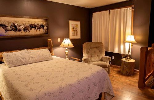 Livingston House | Cozy and Intimate Cabin Rental near Livingston for a Romantic Getaway in Montana