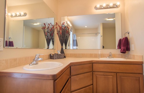Twin Falls House | Cozy and Inviting Park Meadows House - Near St Lukes Hospital