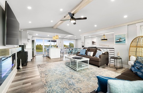 Cormierville Cottage | Cozy and Modern Oceanview Cottage With hot Tub