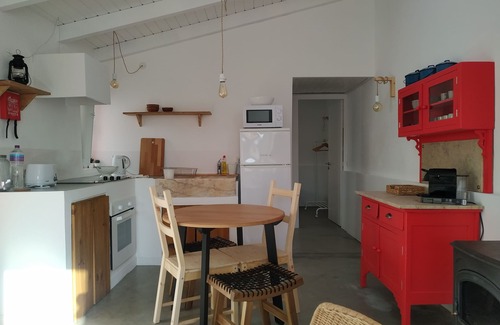 Aljezur House | Cozy and private, amazing terrace near the castel