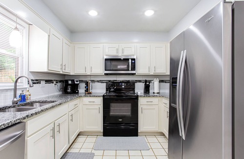 Marietta House | Cozy and Private home in Roswell