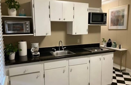 Freetown - Port Rico Apartment | Cozy and Private Retreat