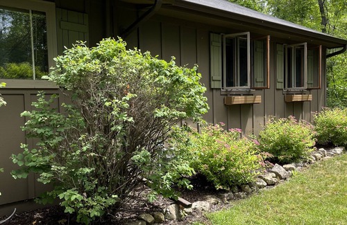 Sturgeon Bay House | Cozy and Quiet Door County Cottage minutes from Sturgeon Bay