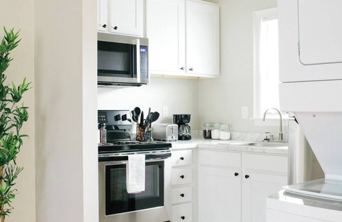 Montgomery Apartment | Cozy and Relaxing Cottage Hill Studio