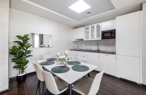 Discovery Gardens Apartment | Cozy and spacious apartment- 5min walk to metro