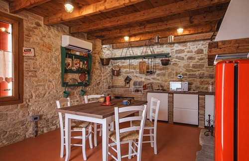 Nanto House | Cozy and spacious house - Family comfort and relaxation, pets welcome!