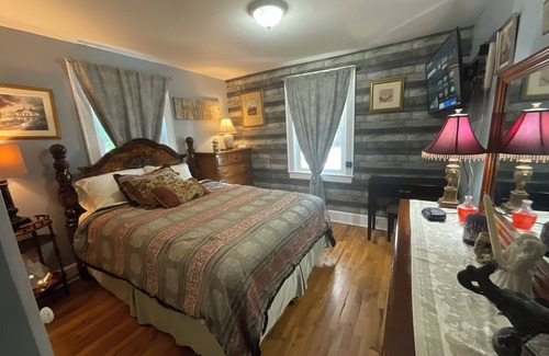 Roanoke House | Cozy and spacious main level apartment in a multi-unit home