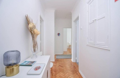 Sao Domingos de Benfica Apartment | Cozy and Sunny Family Apartment