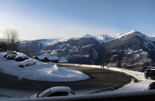 Montalbert Apartment | Cozy apartment in Montalbert: 2 rooms, 4 pax, ski-in/ski-out