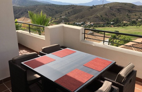 Alhaurin el Grande Apartment | Cozy apartment with beautiful view on golf course, mountains and nature reserve.