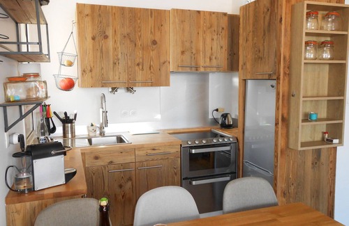 Les Deux Alpes Apartment | Cozy apartment 6 people, balcony, pets allowed, parking