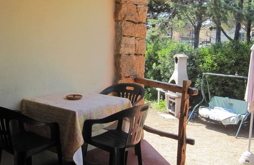 La Conia Apartment | Cozy apartment by the sea with a large garden ideal for 2 people