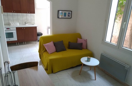 Toulon Apartment | Cozy apartment in a quiet area of Toulon