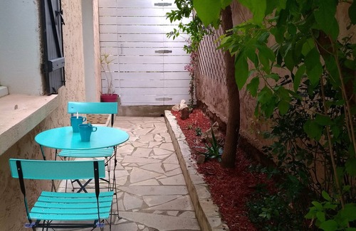 Toulon Apartment | Cozy apartment in a quiet area of Toulon