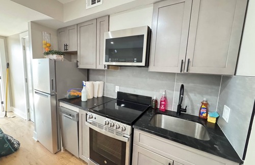 Northeast Apartment | COZY Apartment in DC 2BR Central Location near Transportation