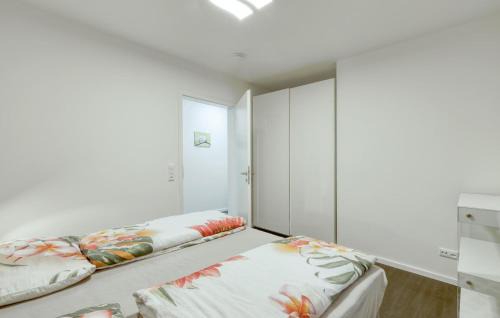 Eckernfoerde Apartment | Cozy Apartment In Eckernförde