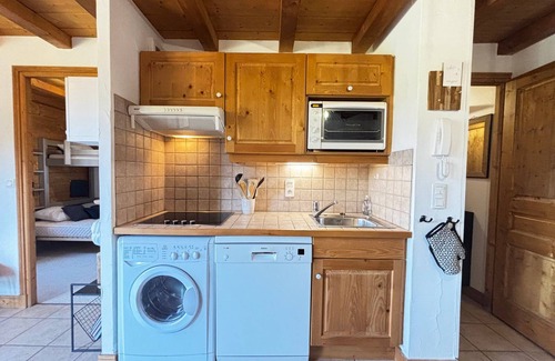 Le Cornix Apartment | Cozy apartment in Cernix near slopes, 2 bedrooms, terrace