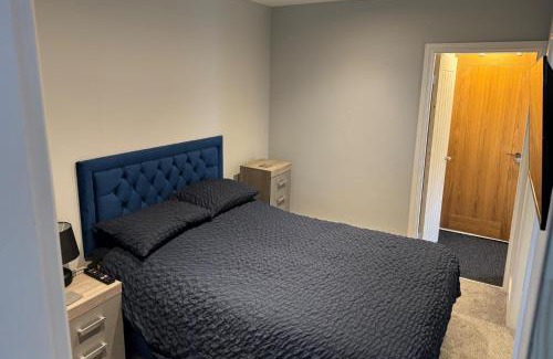 Stoke-on-Trent Apartment | Cozy Apartment in Stoke-on-Trent One double bed