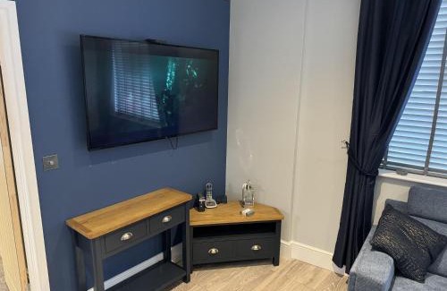 Stoke-on-Trent Apartment | Cozy Apartment in Stoke-on-Trent One double bed