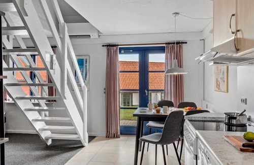 Gudhjem Apartment | Cozy apartment in Gudhjem with sauna