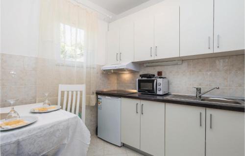 Mihotici Apartment | Cozy Apartment In Matulji With Wifi