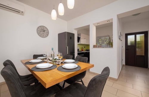 Rabac Apartment | Cozy apartment in Rabac with WiFi