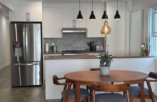 Longueuil Apartment | Cozy apartment in Vieux-Longueuil, ideal for visitors and telecommuters
