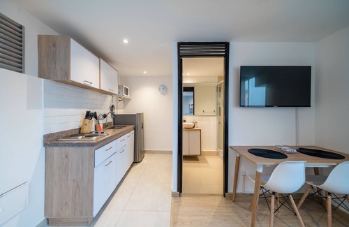 Financial District Apartment | Cozy Apartment in Zona G
