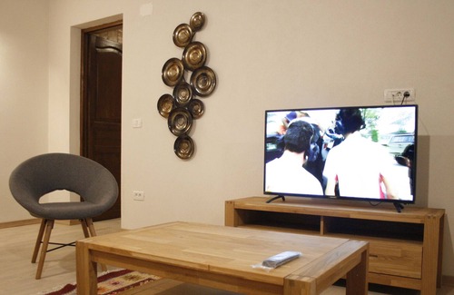 Brasov Apartment | Cozy apartment is a situated Schei, the old Romanian district of Brasov.
