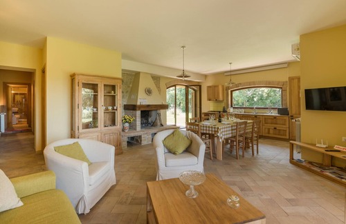 Avigliano Umbrio Apartment | Cozy apartment in Avigliano Umbro