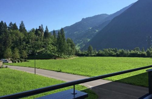 Burgstall Apartment | Cozy Apartment near Ski Area in Mayrhofen