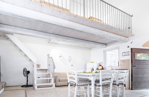 Galatone Apartment | Cozy apartment on two levels that can accommodate up to 2 people, located in the center of Galatone, a lovely village in Salento a few km from the sea and close to Gallipoli and the Porto Selvaggio Natural Park. Halfway between the beaches of Santa Maria