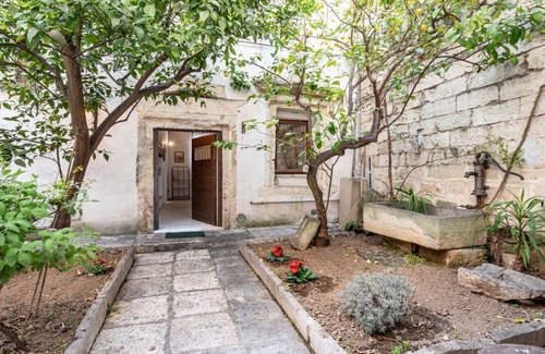 Galatone Apartment | Cozy apartment on two levels that can accommodate up to 2 people, located in the center of Galatone, a lovely village in Salento a few km from the sea and close to Gallipoli and the Porto Selvaggio Natural Park. Halfway between the beaches of Santa Maria