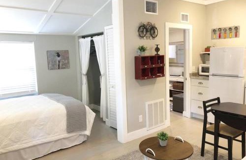 Downtown Dunedin Apartment | Cozy Apartment Overlooking Downtown and Park NO KIDS, NO PETS