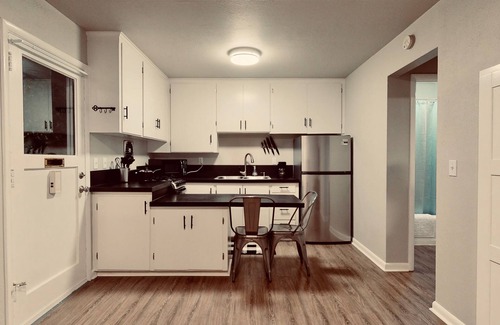 Snohomish Apartment | Cozy Apartment w/Air Conditioning, Smart TV, Covered Parking