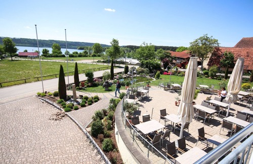 Enderndorf am See Apartment | Cozy apartment with a direct view of the Brombachsee