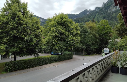Hohenaschau im Chiemgau Apartment | Cozy apartment with bay window in the Weber family's Haus zur Burg (Ap108)