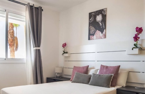 Parque Holandes Apartment | Cozy apartment with pool near the beach