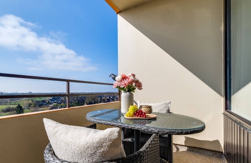 Wendtorfer Strand Apartment | Cozy Apartment with Stunning Views in Marina Wendtorf