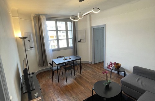 Cœur de Ville Apartment | Cozy Appartement à 7 min de La Défense et à Proximité du Centre de Paris