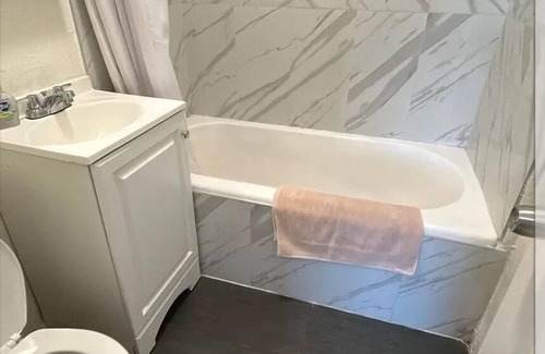 Westlake Apartment | Cozy APT in the Heart of DTLA!