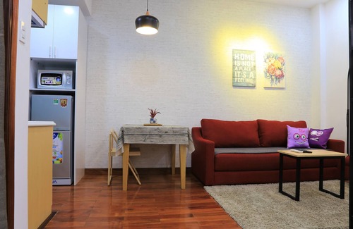 Hang Xanh Apartment | Cozy Bathtub Serviced Studio, 5' Walk to District 1, Near the Zoo