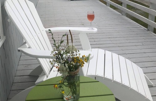 Mattapoisett Center House | Cozy Beach Cottage in Mattapoisett