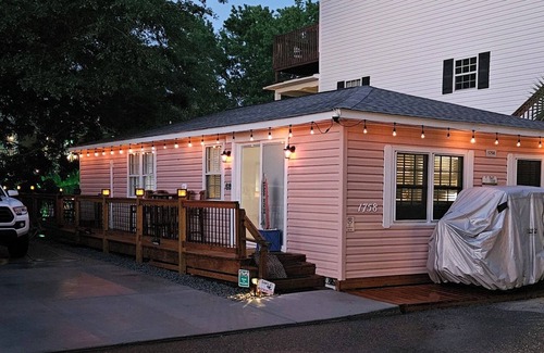 Surfside Beach Cottage | Cozy Beach Cottage on Magnolia Lake Canal Close to Beach in Ocean Lakes #1758