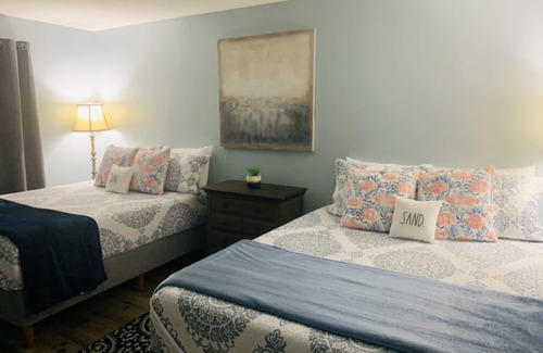 Melbourne Beach Resort | Cozy Beach Escape -saltwater pool - Poolside Suite